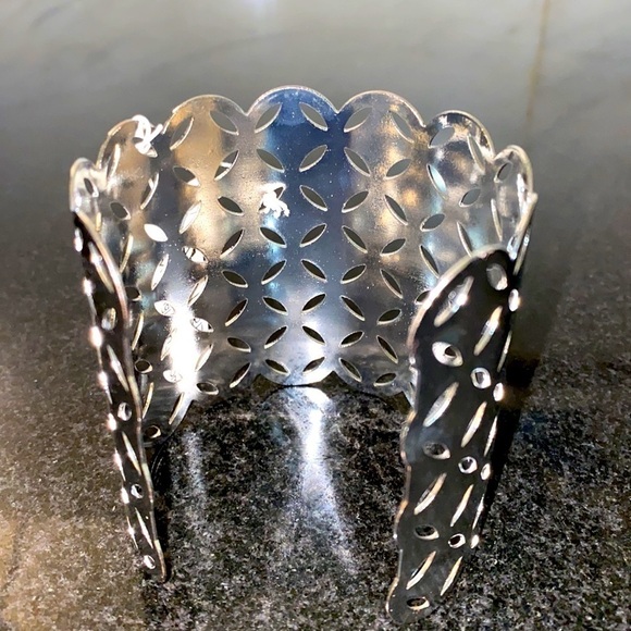 Amrita Singh Allyson open silver tone cuff bracelet. 2.75 “ wide. NWT. - Picture 3 of 8